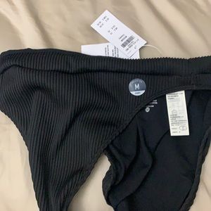 BNWT Cheeky high-waisted bikini bottom